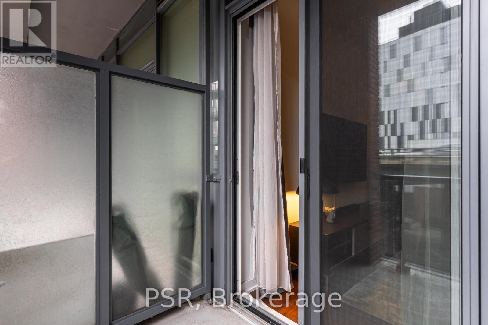 630 - 20 Bruyeres Mews, Toronto, Ontario  M5V 0G8 - Photo 29 - C12452826
