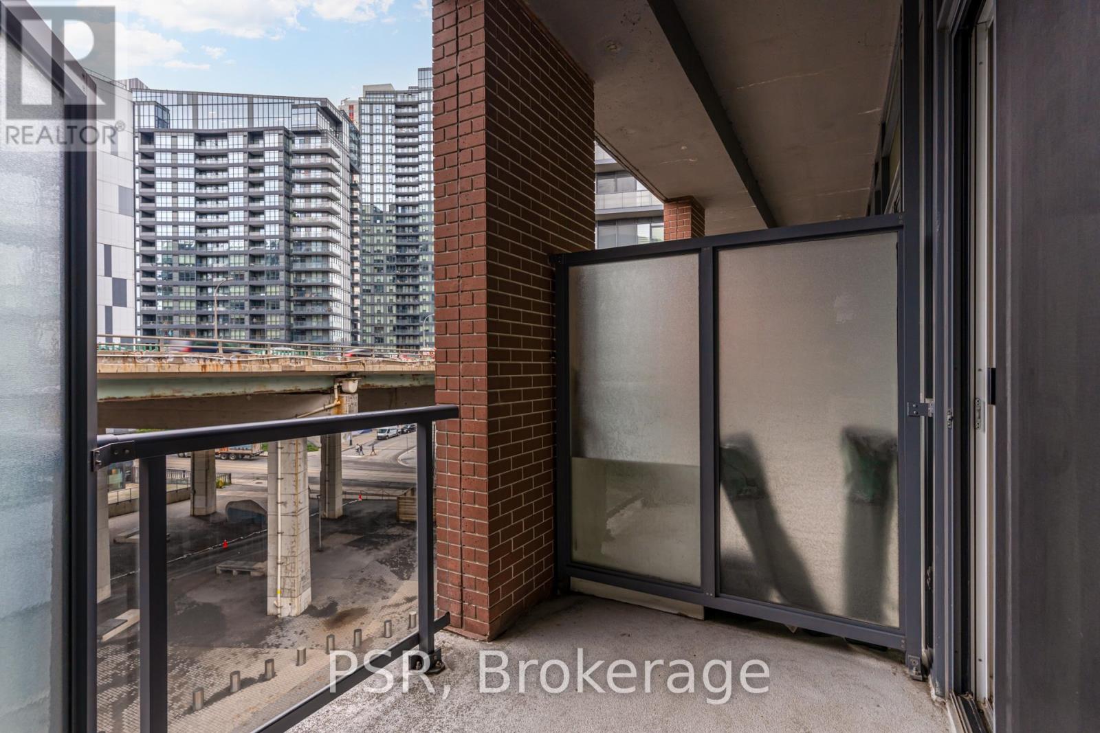 630 - 20 Bruyeres Mews, Toronto, Ontario  M5V 0G8 - Photo 30 - C12452826