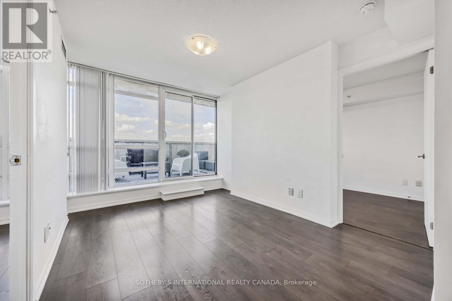 736 - 68 Abell Street, Toronto, Ontario  M6J 0B1 - Photo 2 - C12452836