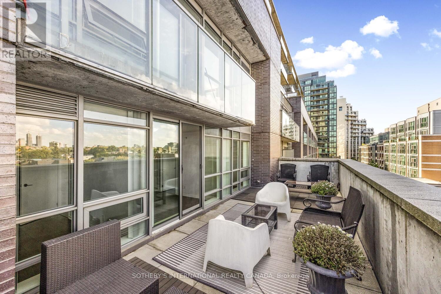 736 - 68 Abell Street, Toronto, Ontario  M6J 0B1 - Photo 5 - C12452836