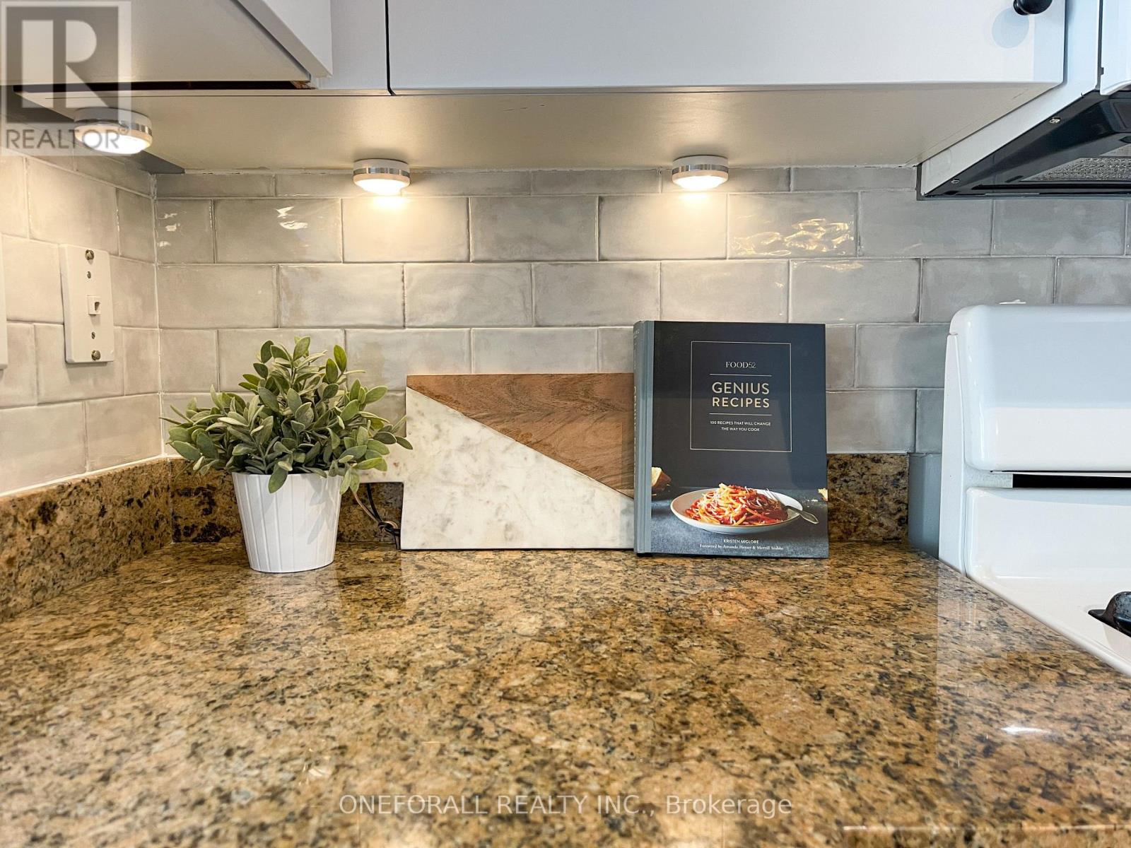 1605 - 10 Navy Wharf Court, Toronto, Ontario  M5V 3V2 - Photo 12 - C12452858