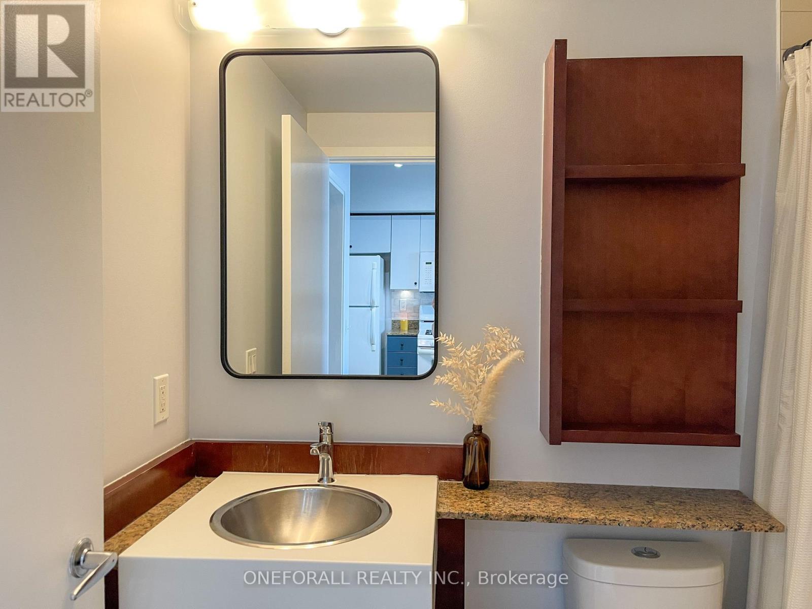 1605 - 10 Navy Wharf Court, Toronto, Ontario  M5V 3V2 - Photo 17 - C12452858