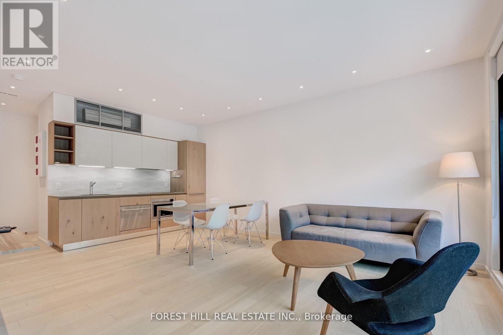4 - 117 Robert Street, Toronto, Ontario  M5S 2K5 - Photo 3 - C12452863