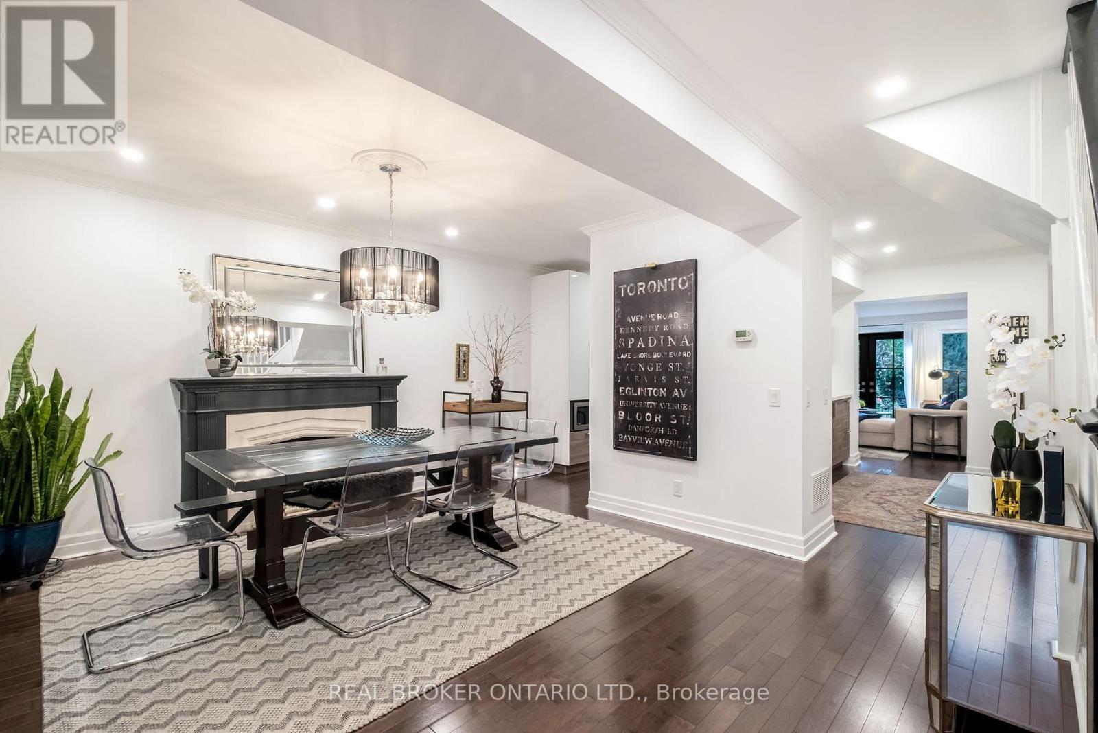 91 Lawrence Avenue, Toronto, Ontario  M5M 1A7 - Photo 12 - C12452879