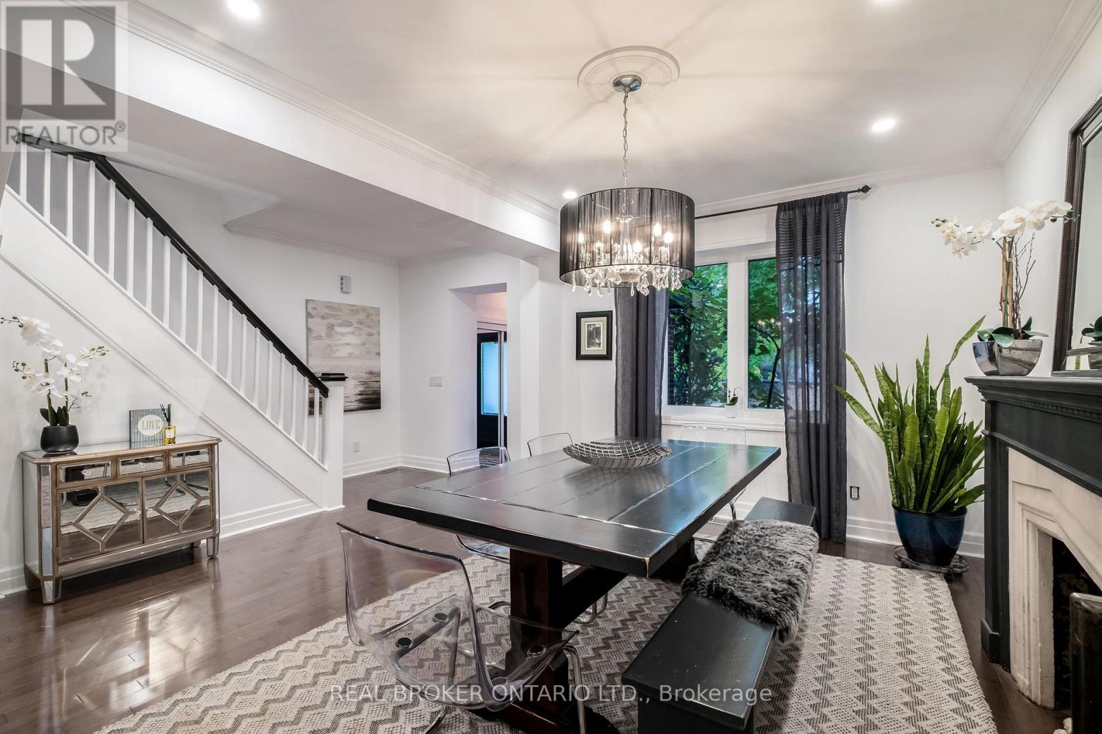 91 Lawrence Avenue, Toronto, Ontario  M5M 1A7 - Photo 14 - C12452879