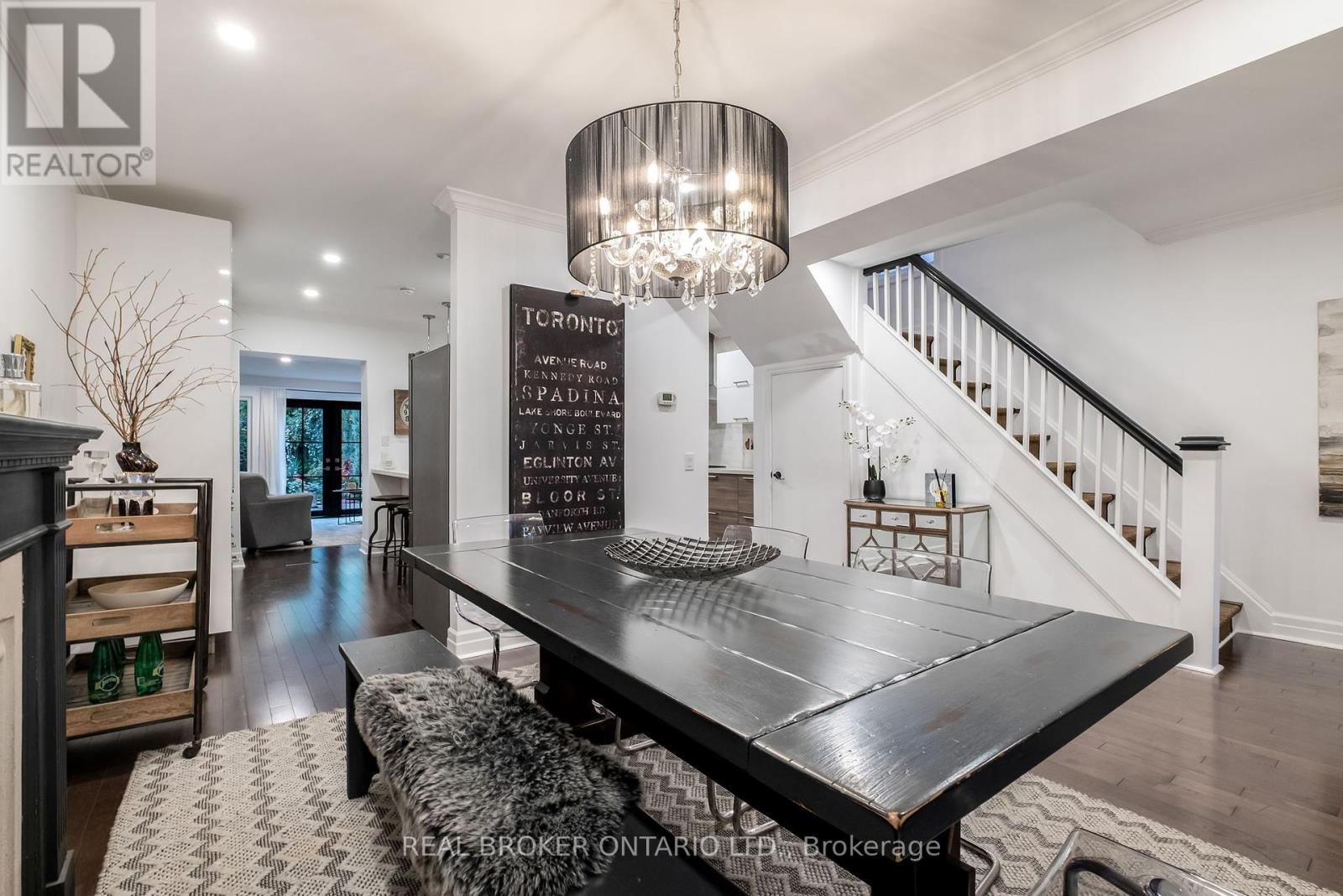 91 Lawrence Avenue, Toronto, Ontario  M5M 1A7 - Photo 15 - C12452879