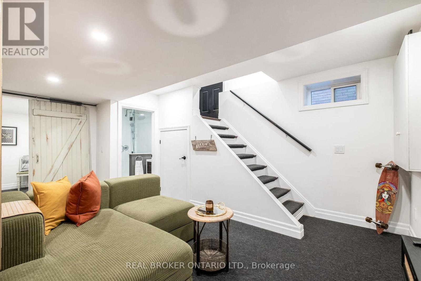91 Lawrence Avenue, Toronto, Ontario  M5M 1A7 - Photo 34 - C12452879