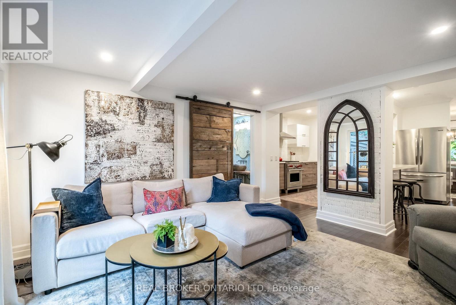 91 Lawrence Avenue, Toronto, Ontario  M5M 1A7 - Photo 8 - C12452879
