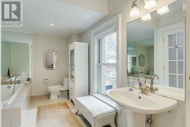 99 Hazelton Avenue, Toronto, Ontario  M5R 2E4 - Photo 15 - C12452930