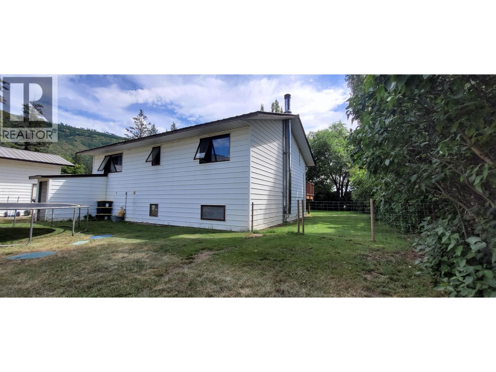 8376 Spur Road, Williams Lake, British Columbia  V0L 1P0 - Photo 3 - R3041278