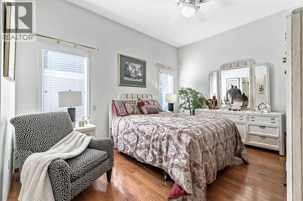 12898 Candle Crescent Sw, Calgary, Alberta  T2W 3B3 - Photo 14 - A2263269