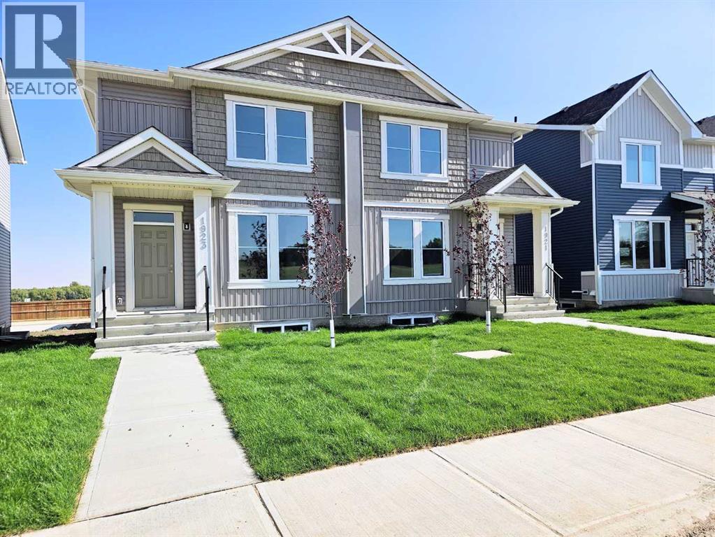 1921 Mccaskill Drive, Crossfield, Alberta  T0M 0S0 - Photo 2 - A2258179