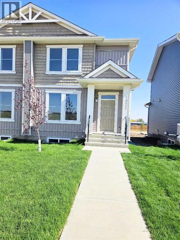 1921 Mccaskill Drive, Crossfield, Alberta  T0M 0S0 - Photo 3 - A2258179