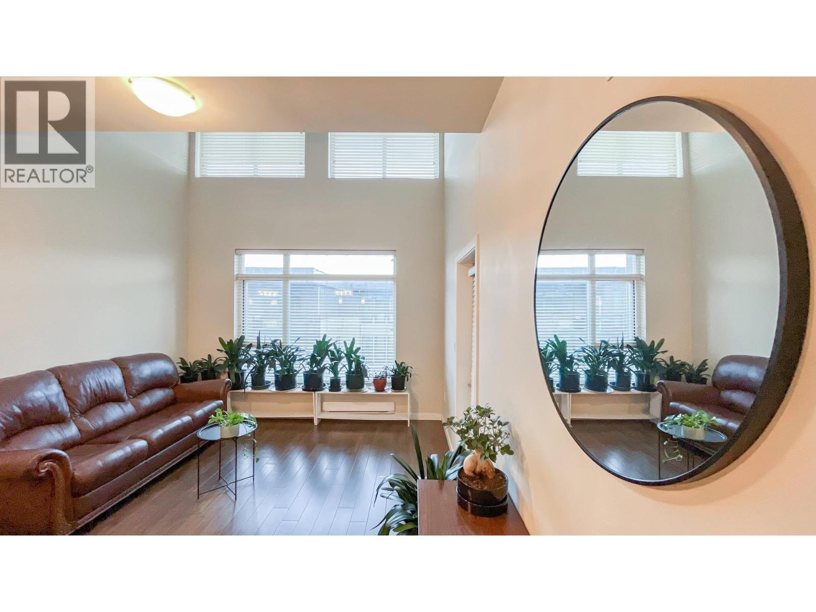 Ph16 5288 Grimmer Street, Burnaby, British Columbia  V5H 0C5 - Photo 1 - R3056401