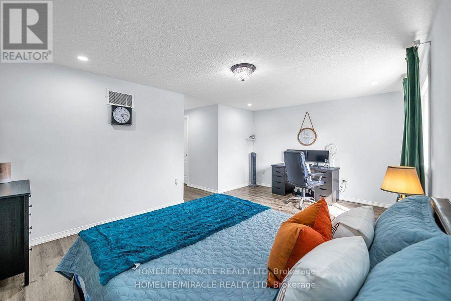 7 Houghton Court, Whitby, Ontario  L1N 8G9 - Photo 20 - E12452834