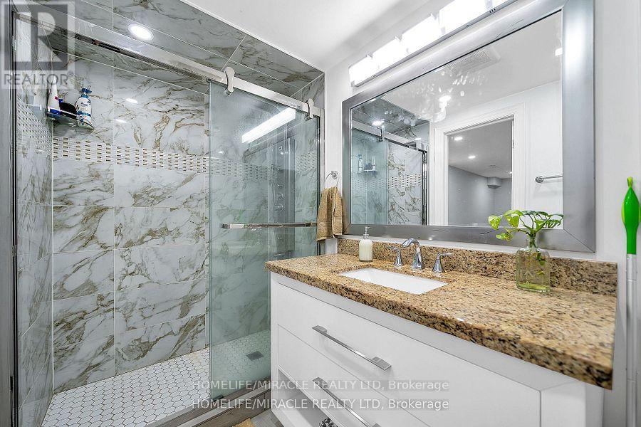 7 Houghton Court, Whitby, Ontario  L1N 8G9 - Photo 30 - E12452834
