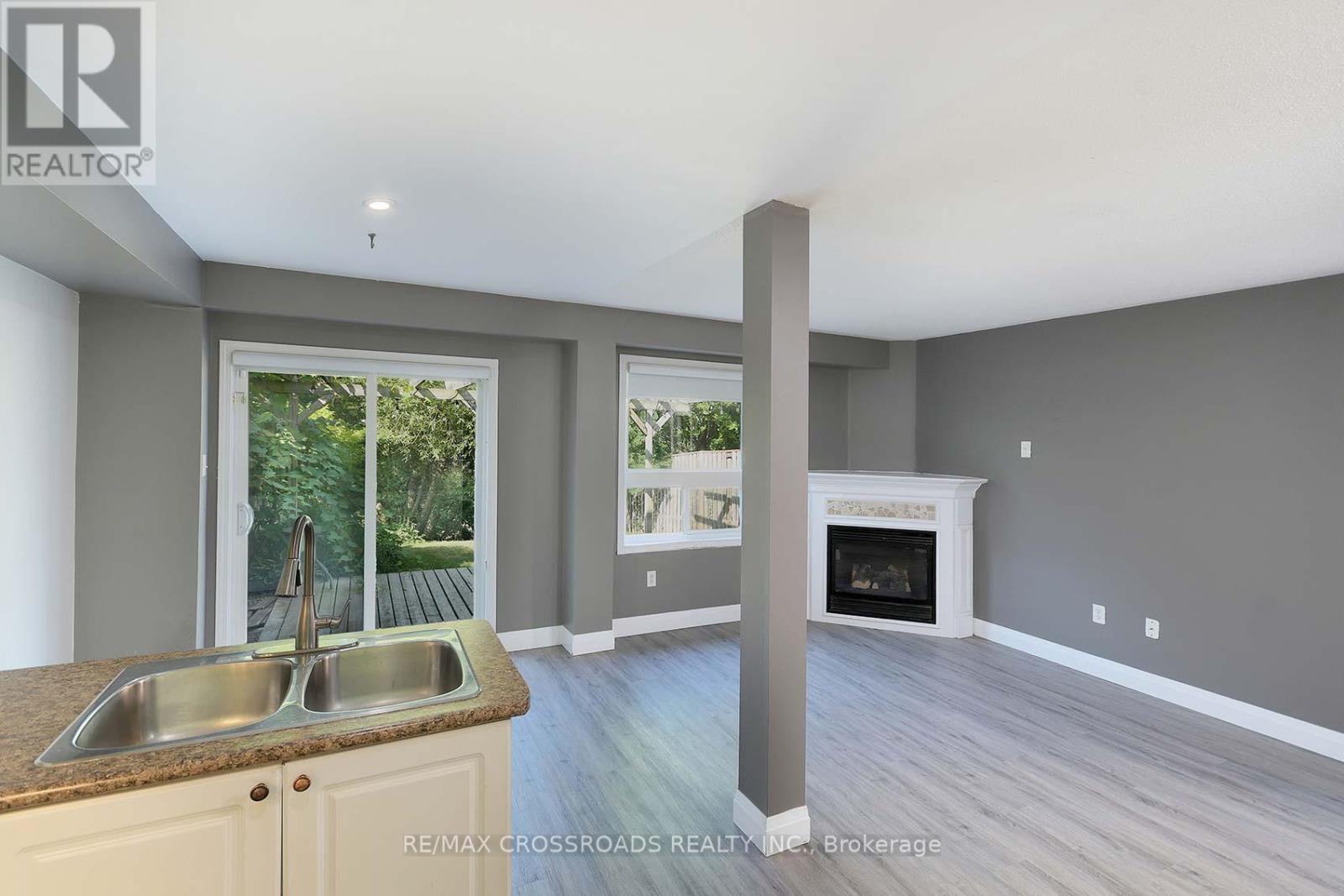 988 Southport Drive, Oshawa, Ontario  L1H 8A3 - Photo 12 - E12452862