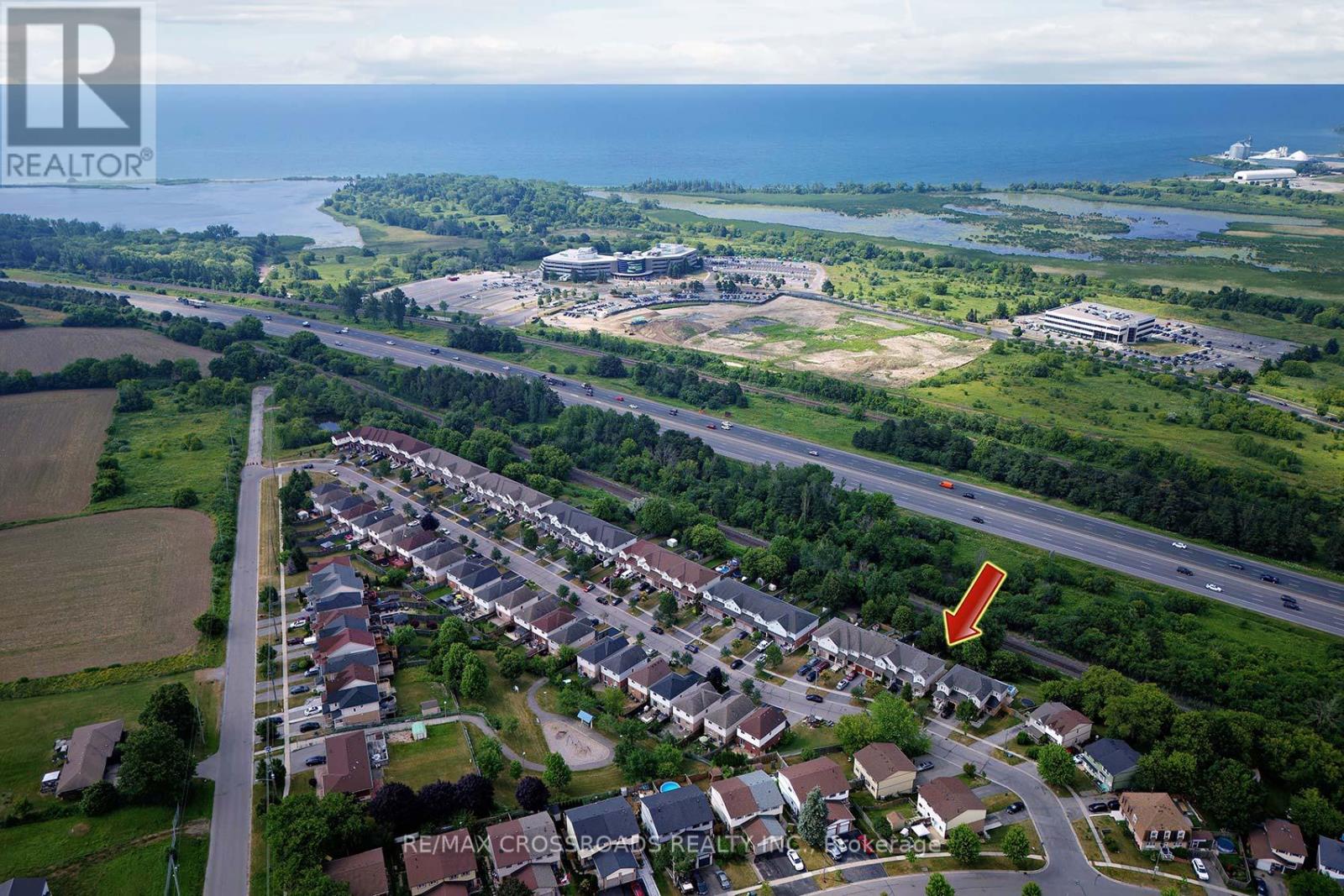 988 Southport Drive, Oshawa, Ontario  L1H 8A3 - Photo 2 - E12452862
