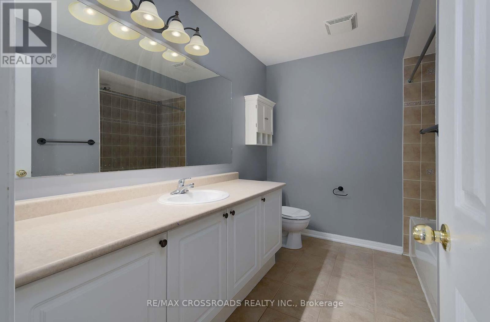 988 Southport Drive, Oshawa, Ontario  L1H 8A3 - Photo 25 - E12452862
