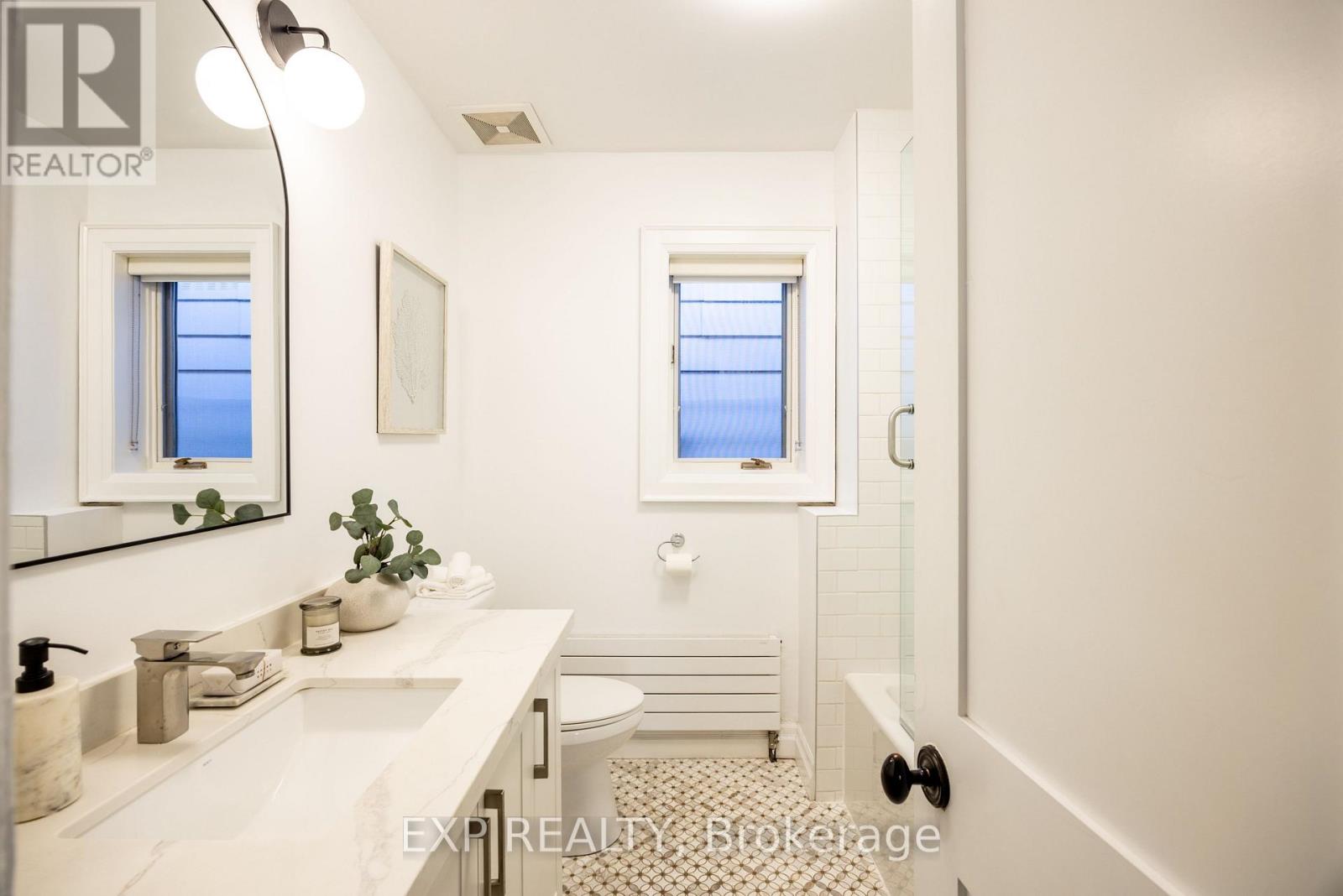 74 Willow Avenue, Toronto, Ontario  M4E 3K2 - Photo 34 - E12452870