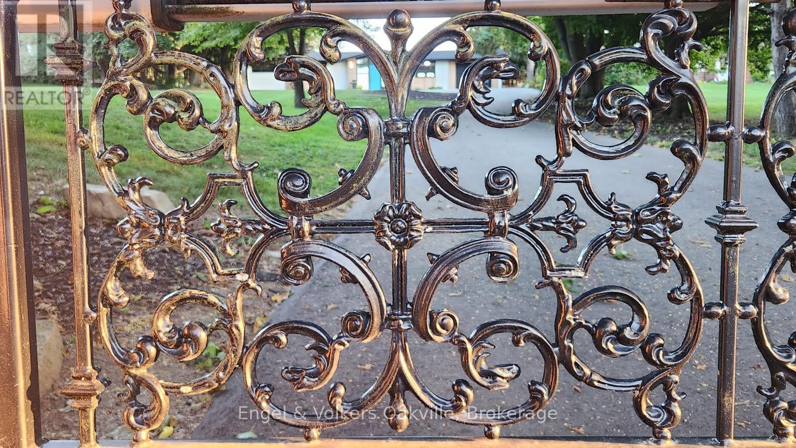 50 Oak Avenue, Hamilton, Ontario  L9H 4Y9 - Photo 46 - X12444195