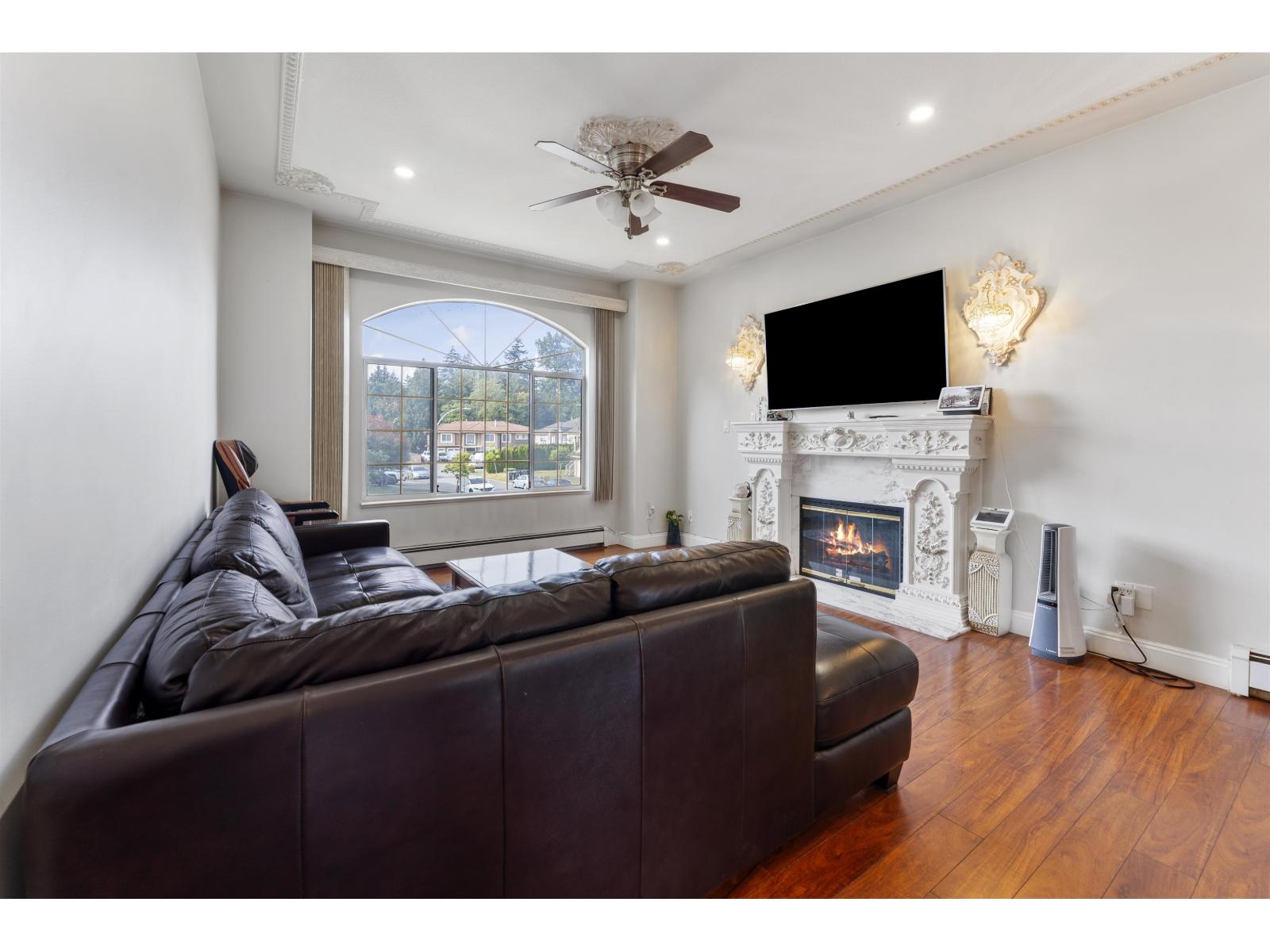 12246 64a Avenue, Surrey, British Columbia  V3W 3R8 - Photo 5 - R3056620