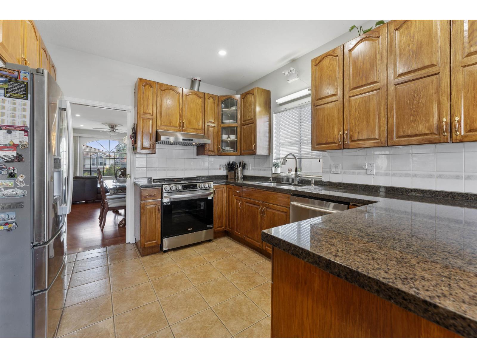 12246 64a Avenue, Surrey, British Columbia  V3W 3R8 - Photo 12 - R3056620