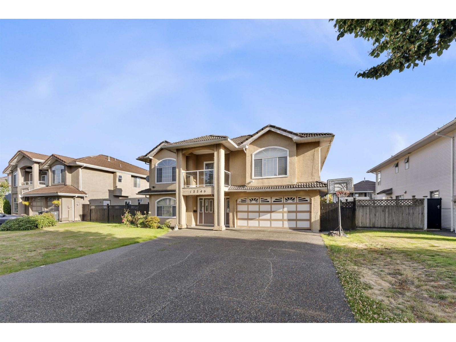 12246 64a Avenue, Surrey, British Columbia  V3W 3R8 - Photo 2 - R3056620