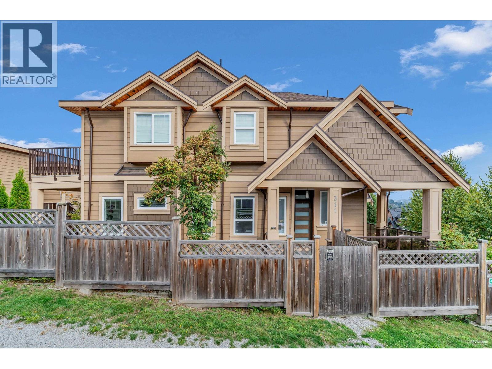 311 Nelson Street, Coquitlam, British Columbia  V3K 4N4 - Photo 1 - R3056714
