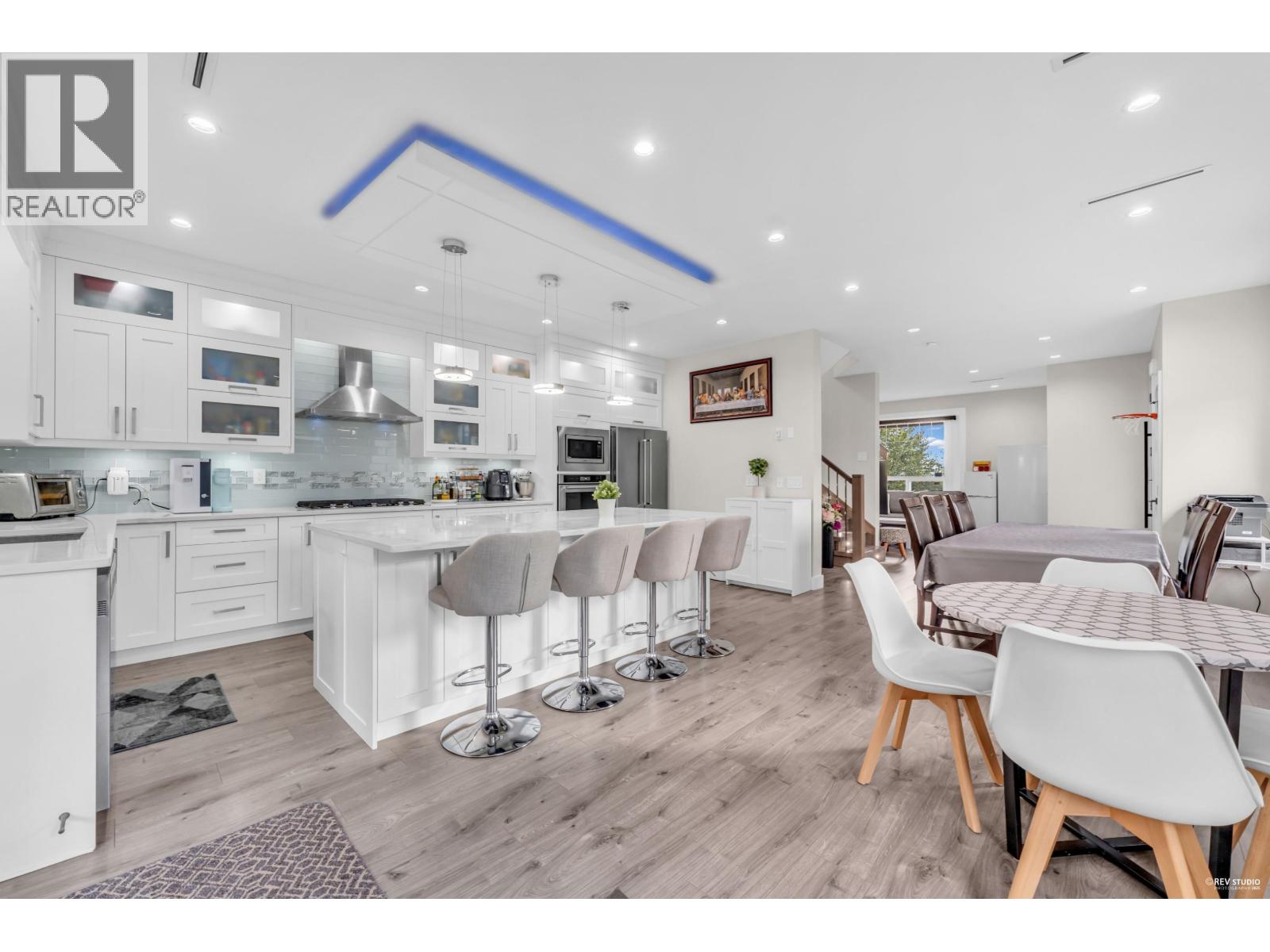 311 Nelson Street, Coquitlam, British Columbia  V3K 4N4 - Photo 3 - R3056714