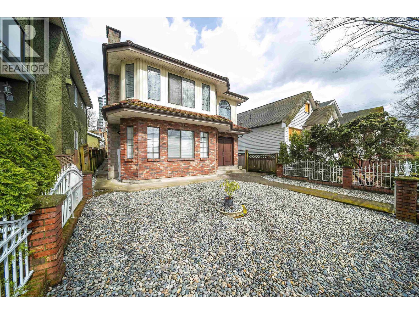 3609 Turner Street, Vancouver, British Columbia  V5K 2J2 - Photo 2 - R3055902