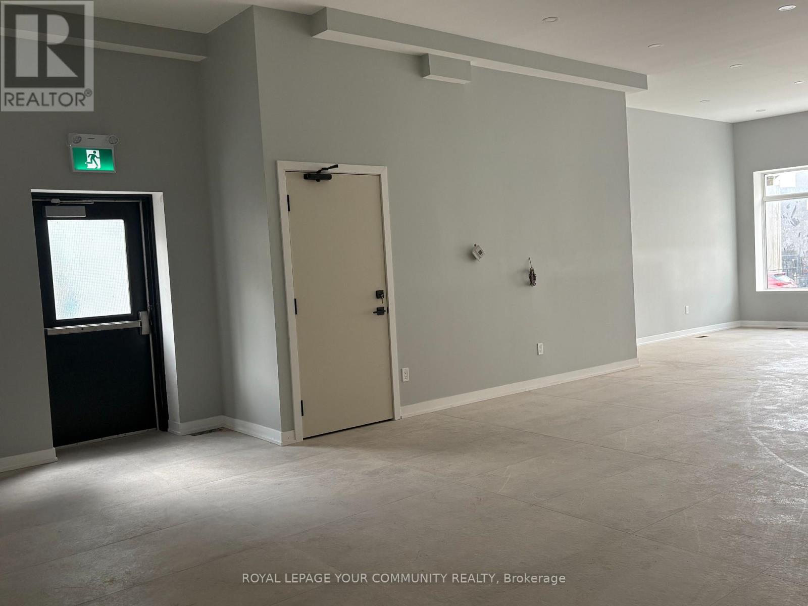 Main - 9 Wellington Street E, Aurora, Ontario  L4G 1H4 - Photo 3 - N12452853