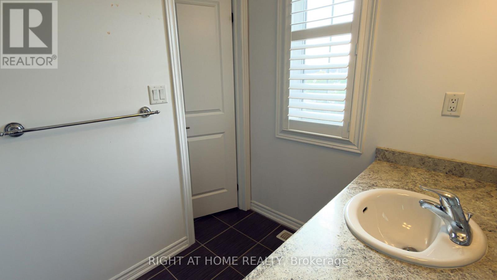 68 Dowling Road, New Tecumseth, Ontario  L9R 1V2 - Photo 19 - N12452854