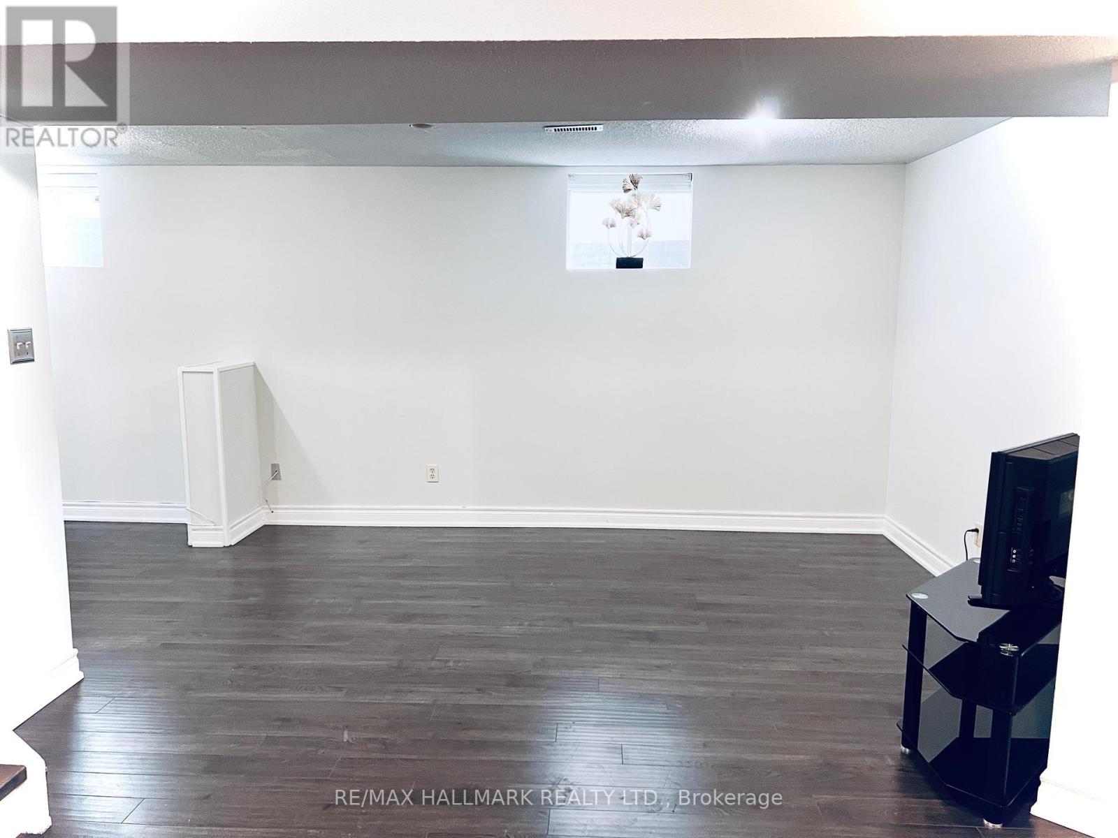 Bsm - 92 Weldrick Road E, Richmond Hill, Ontario  L4C 8T7 - Photo 2 - N12452876