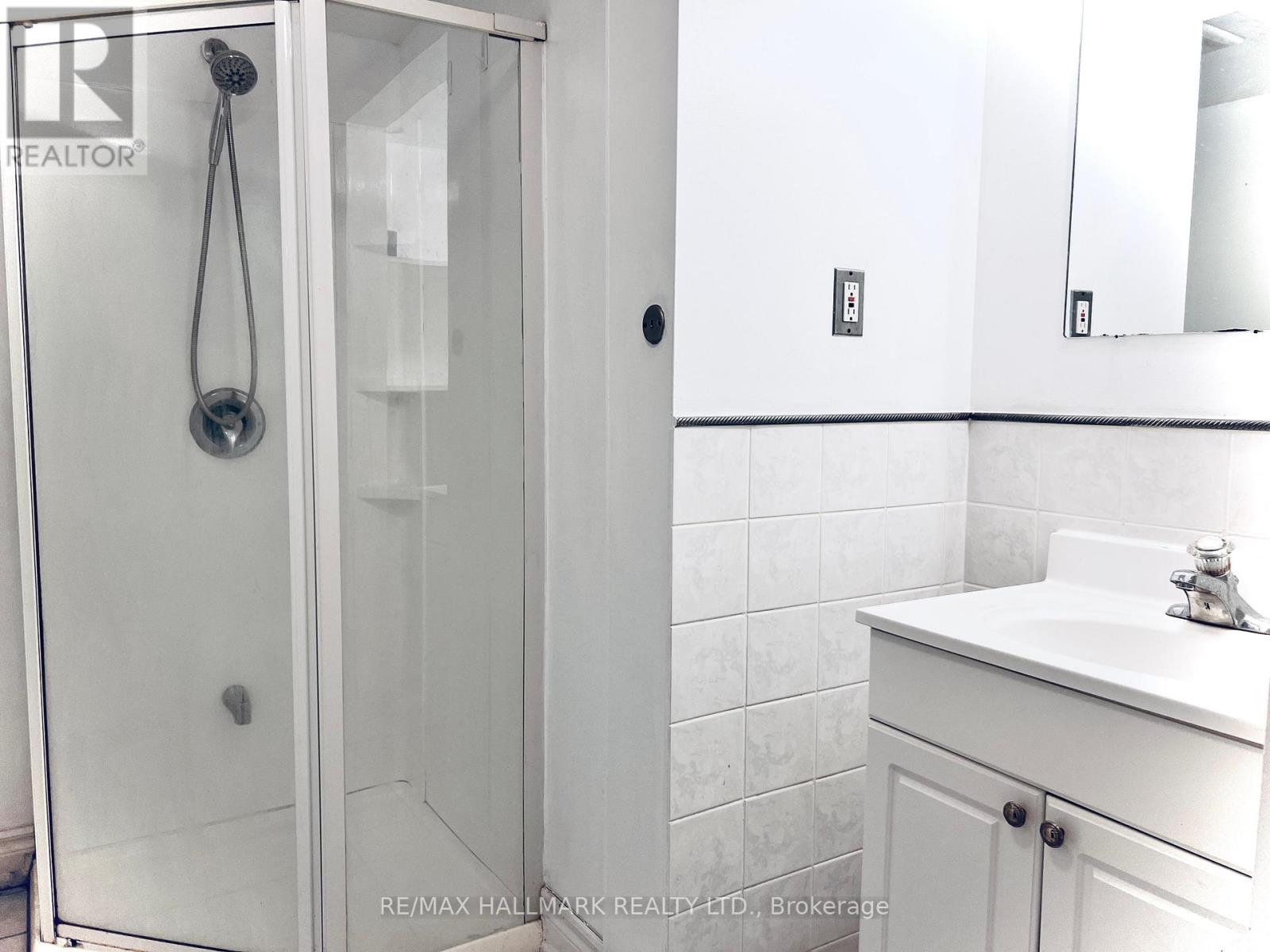 Bsm - 92 Weldrick Road E, Richmond Hill, Ontario  L4C 8T7 - Photo 8 - N12452876