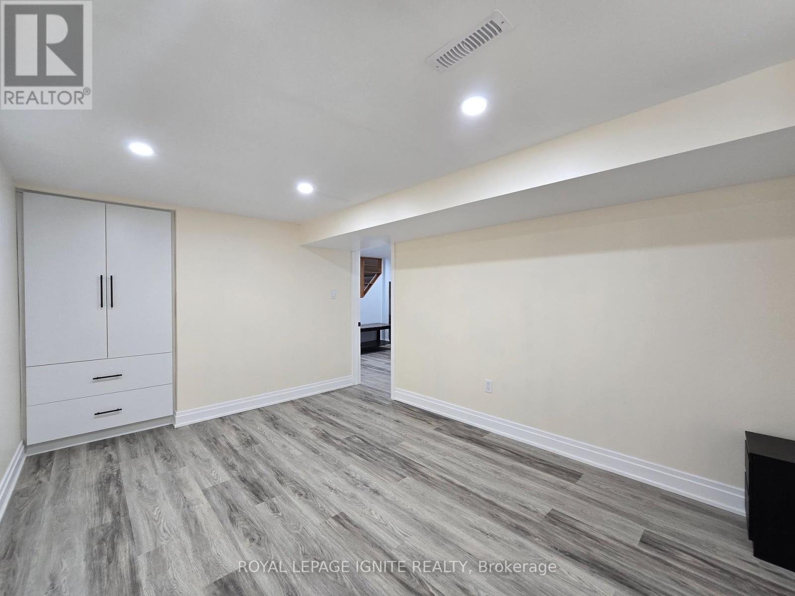 Basement - 764 Elgin Street, Newmarket, Ontario  L3Y 3B8 - Photo 9 - N12452904