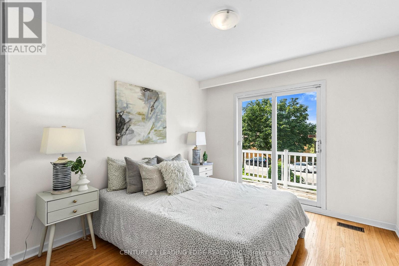 3651 Broomhill Crescent, Mississauga, Ontario  L4Y 3N5 - Photo 22 - W12370480