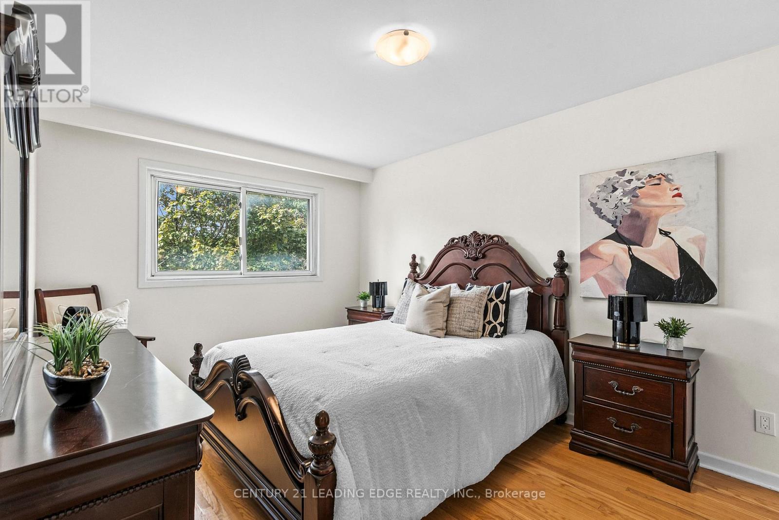 3651 Broomhill Crescent, Mississauga, Ontario  L4Y 3N5 - Photo 20 - W12370480