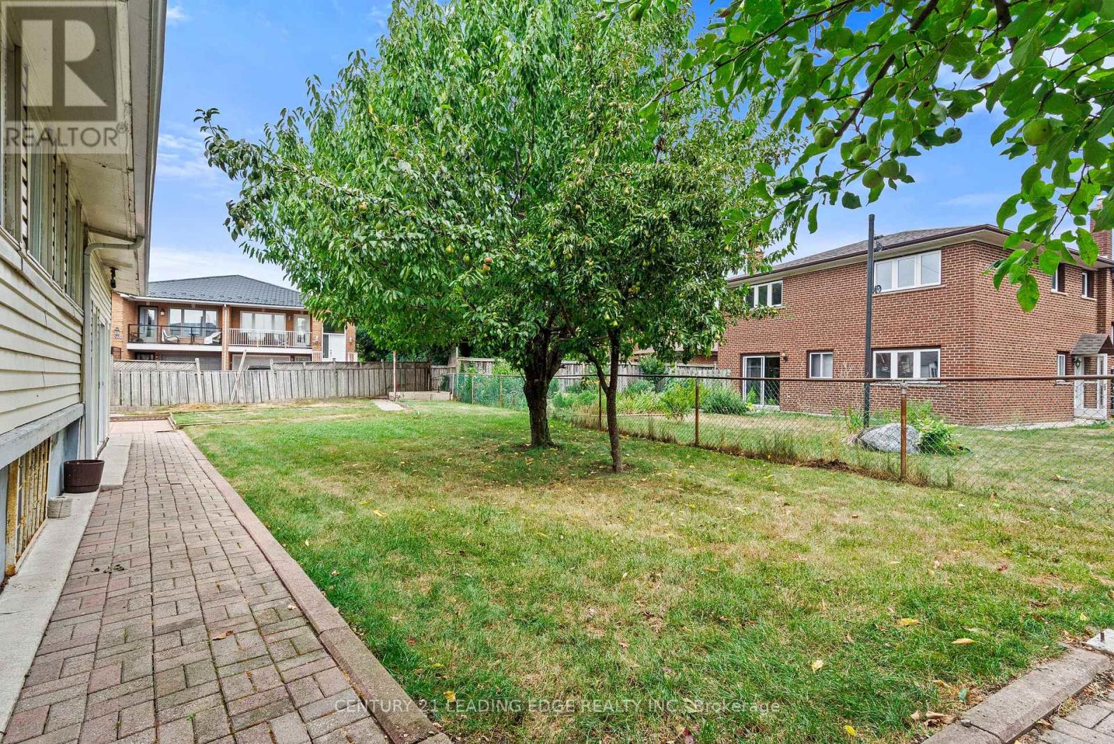 3651 Broomhill Crescent, Mississauga, Ontario  L4Y 3N5 - Photo 41 - W12370480