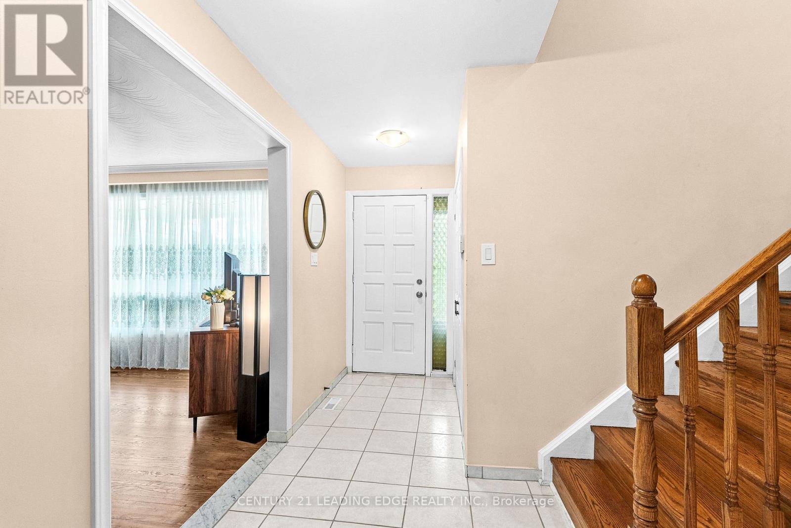 3651 Broomhill Crescent, Mississauga, Ontario  L4Y 3N5 - Photo 7 - W12370480