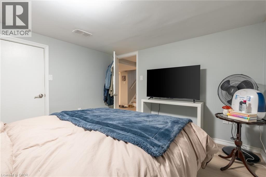 99 East 36th Street, Hamilton, Ontario  L8V 3Z2 - Photo 32 - 40777691