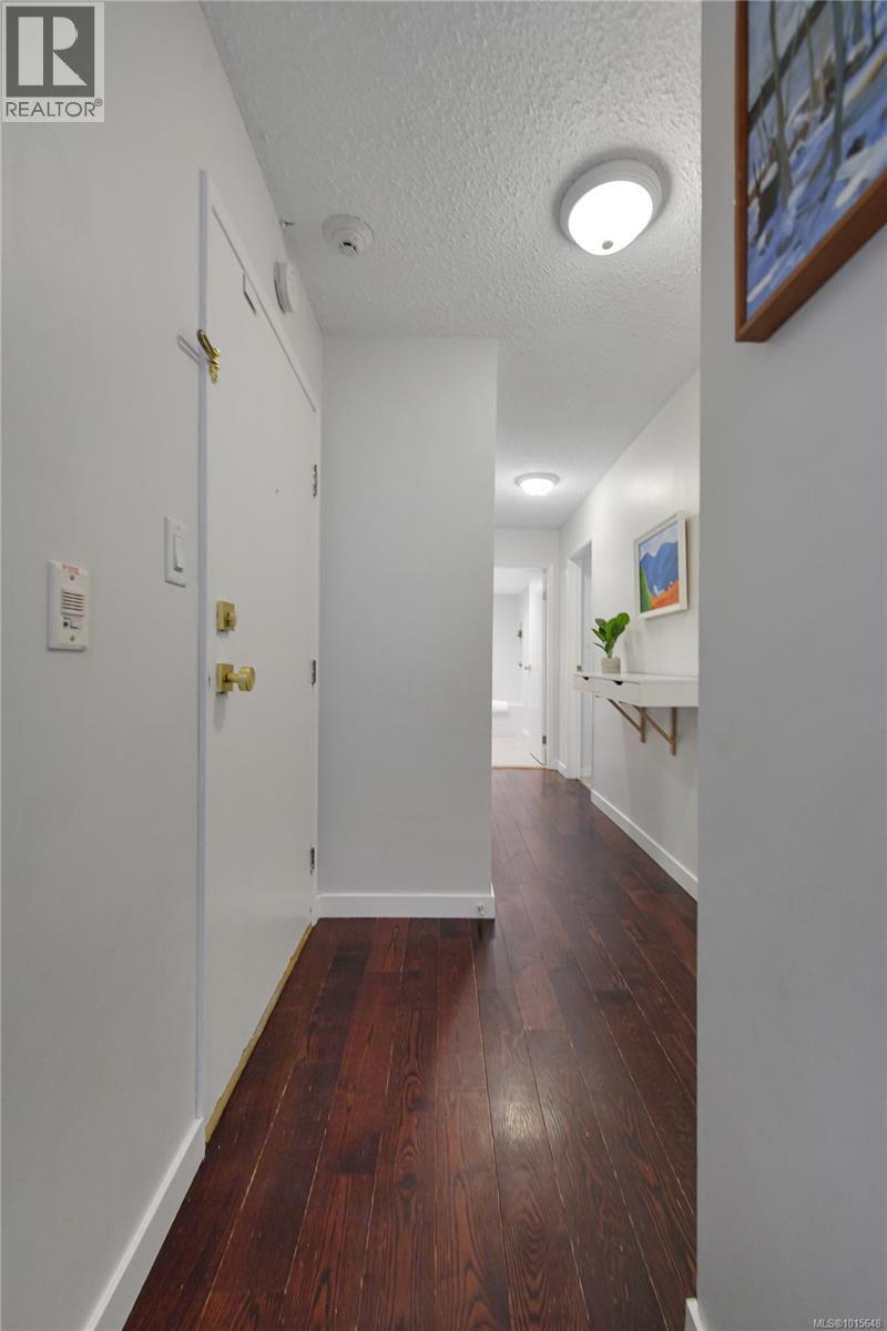 301 1366 Hillside Ave, Victoria, British Columbia  V8T 2B5 - Photo 22 - 1015648