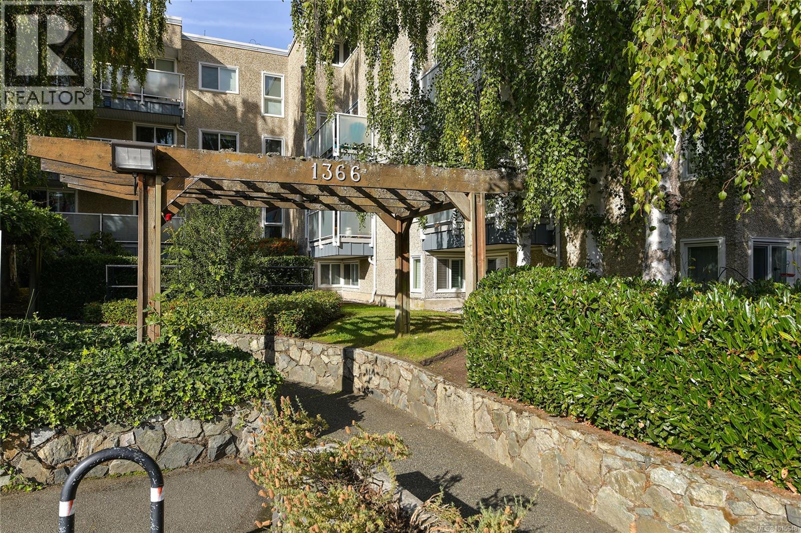 301 1366 Hillside Ave, Victoria, British Columbia  V8T 2B5 - Photo 43 - 1015648