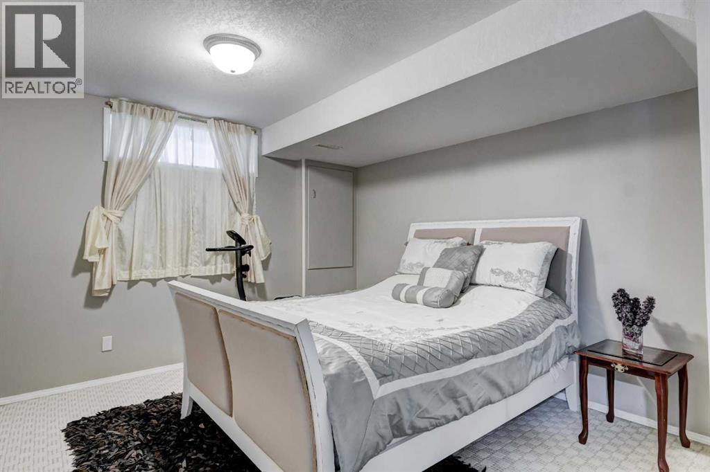 1121 Sierra Morena Court Sw, Calgary, Alberta  T3H 3N1 - Photo 31 - A2262194