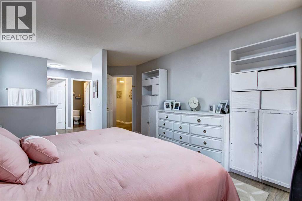 1121 Sierra Morena Court Sw, Calgary, Alberta  T3H 3N1 - Photo 19 - A2262194