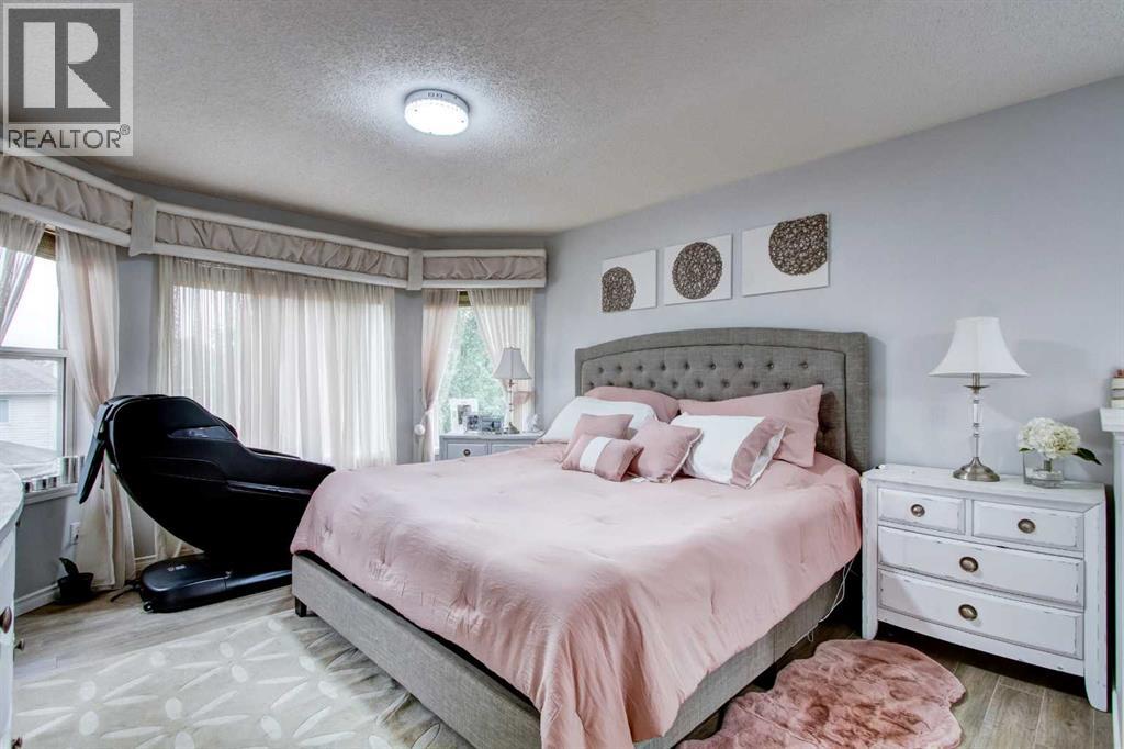 1121 Sierra Morena Court Sw, Calgary, Alberta  T3H 3N1 - Photo 18 - A2262194