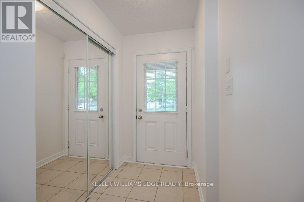 30 - 233 Duskywing Way, Oakville, Ontario  L6L 0C5 - Photo 3 - W12452828