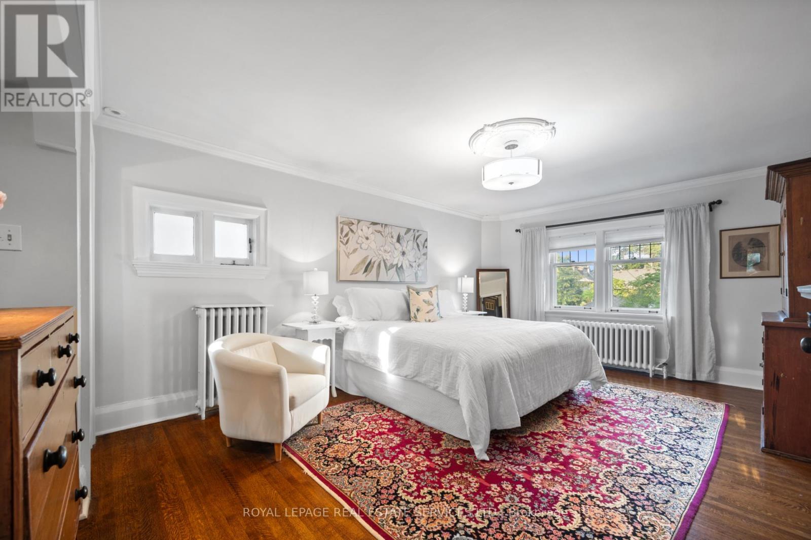 64 Grenview Boulevard N, Toronto, Ontario  M8X 2K4 - Photo 17 - W12452830