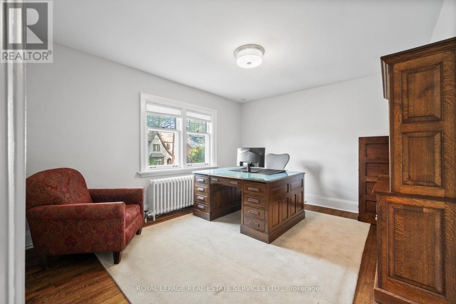 64 Grenview Boulevard N, Toronto, Ontario  M8X 2K4 - Photo 21 - W12452830