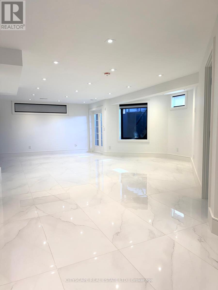 155 Lake Promenade, Toronto, Ontario  M8W 1A6 - Photo 2 - W12452833